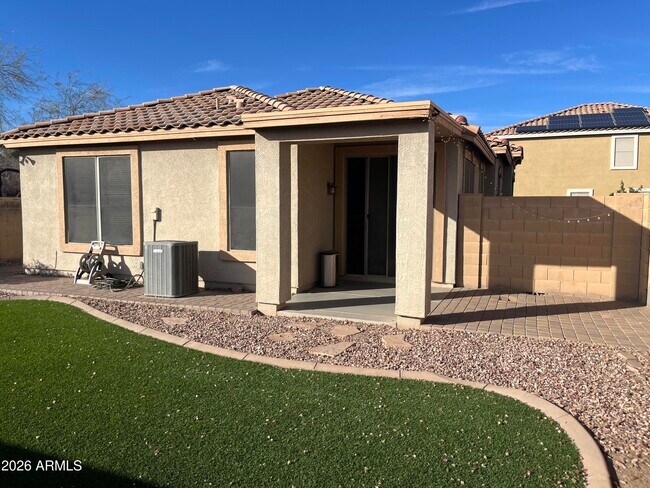 Building Photo - 17065 W Marconi Ave