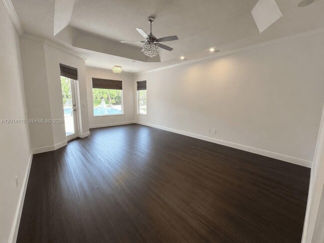 Building Photo - 3424 Belmont Terrace