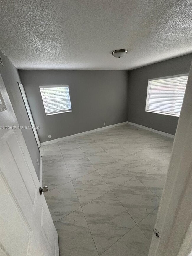 Building Photo - 3901 NW 9th Ave