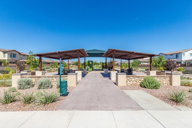 Building Photo - 1667 S Wallrade Ln