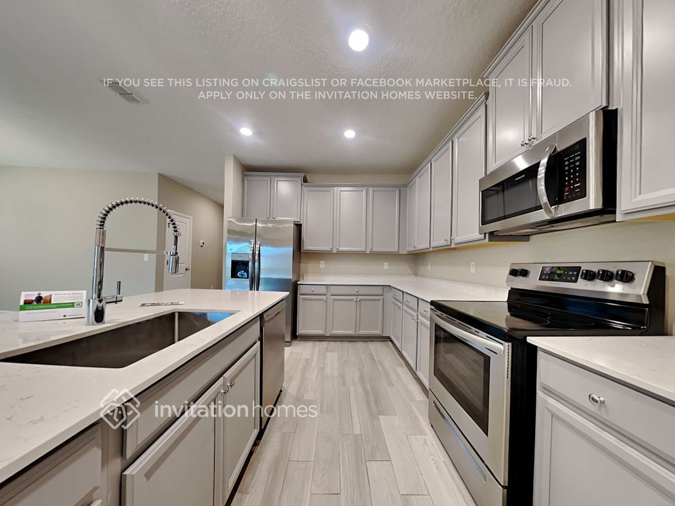 Building Photo - 10003 Lemon Grass Ln