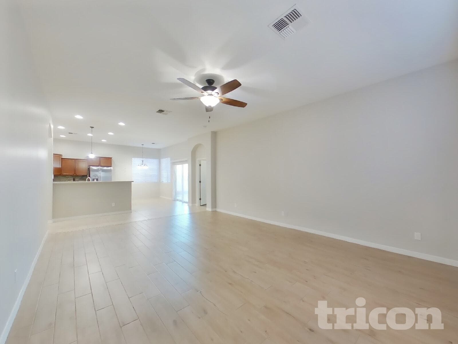 Building Photo - 9474 W Pineveta Dr