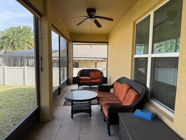 Building Photo - Gorgeous 5 bedrooms, 4 bath, 3 car garage single family home in Clermont