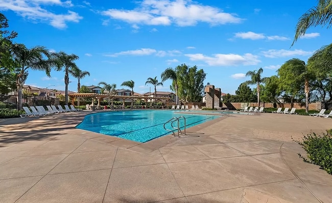 Building Photo - 10960 Knoxville Way