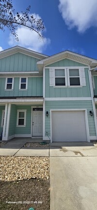 Building Photo - 1871 Pointe Dr