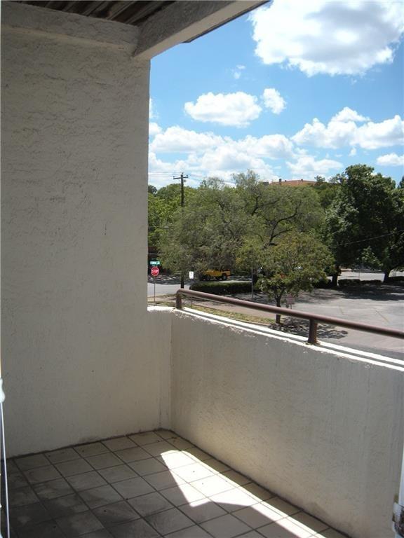 Building Photo - 3001 Cedar St