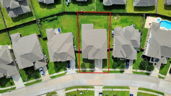 Building Photo - 21254 Lucknow Ln