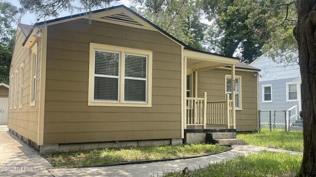 Primary Photo - 5228 Sunderland Rd