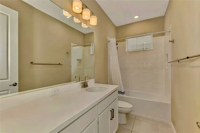 Building Photo - 6310 Grandview Hill Ct