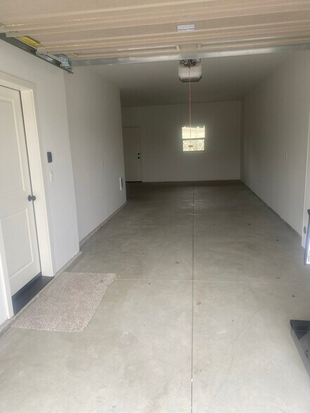 Building Photo - 4337 N Waltz Ln