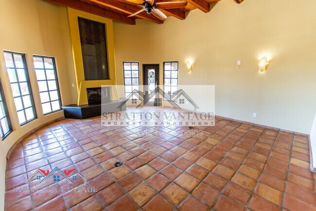 Building Photo - 39614 N 7th St