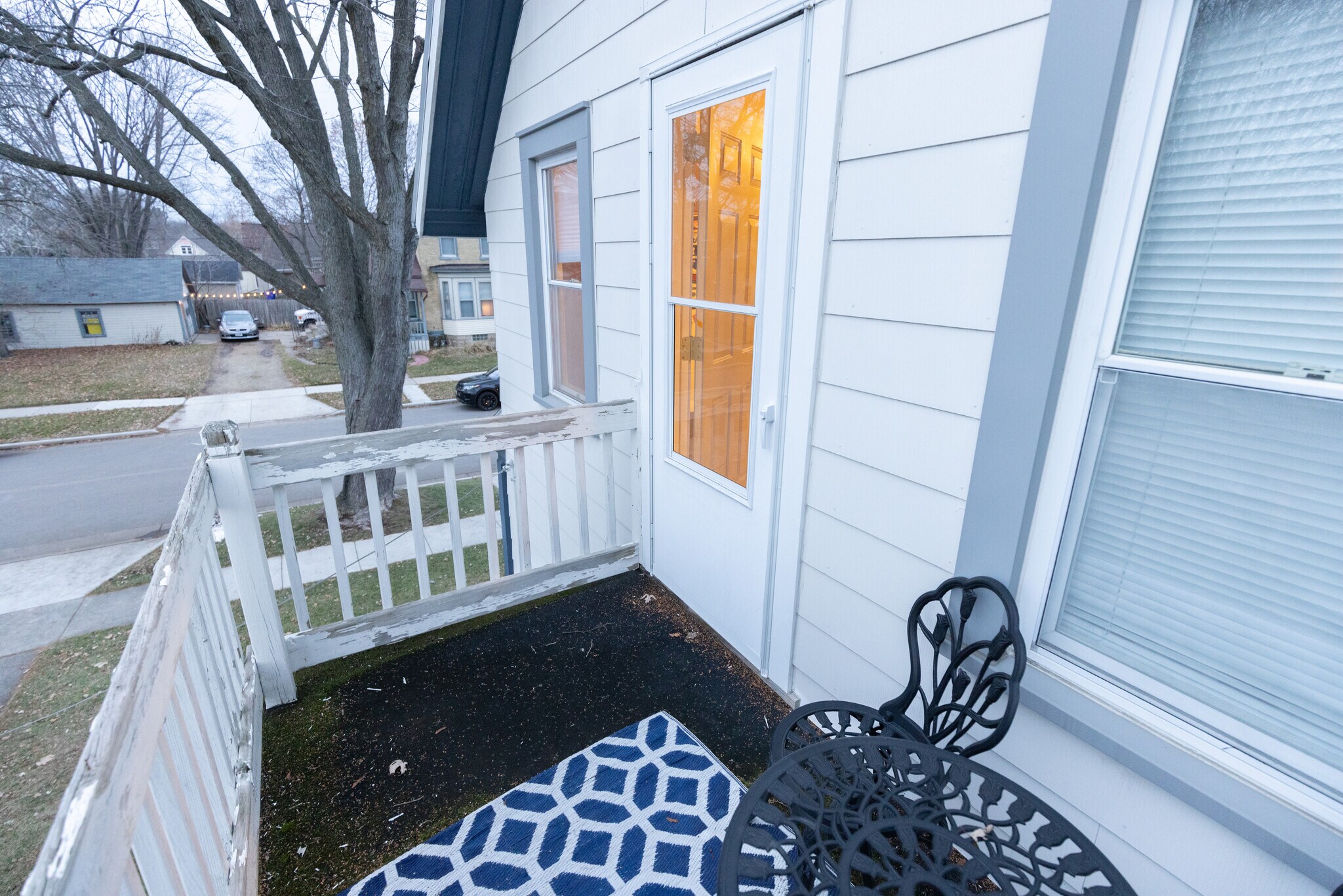 Deck - 323 N Bennett St