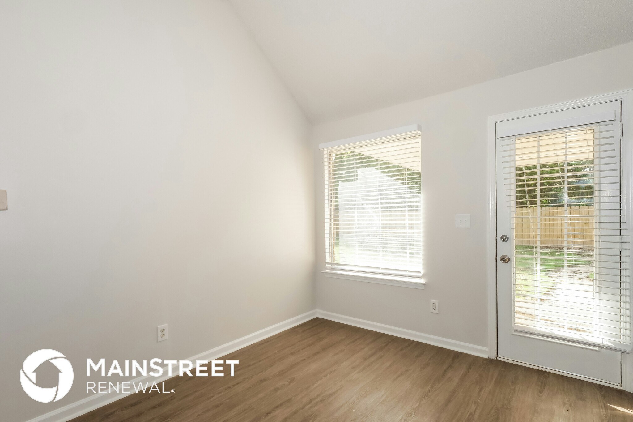 Building Photo - 4451 Lunsford Dr