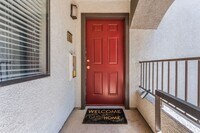 Building Photo - Gorgeous 3 Bedroom Seven Hills Condo For L...