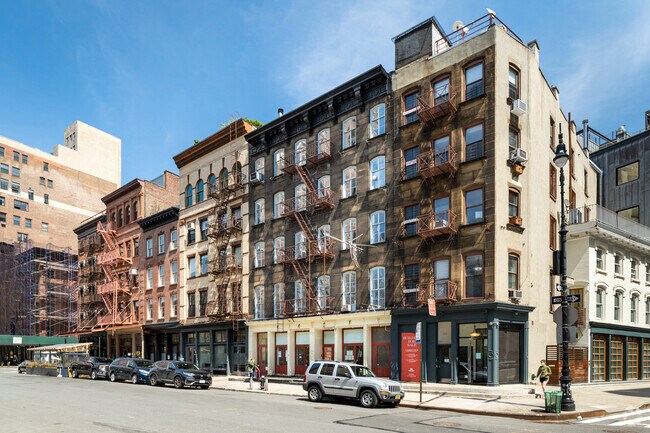 Exterior - 317-319 Greenwich St
