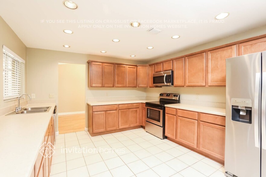 Building Photo - 102 Ingram Ct