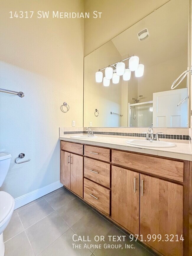 Building Photo - 14317 SW Meridian St