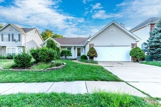 Building Photo - Stunning 3 Bed 3 Bath Ranch In Chesterfiel...