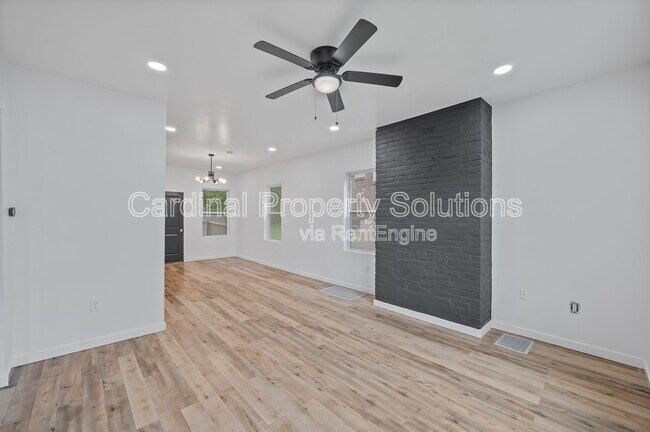 Building Photo - 433 Dorchester Ave