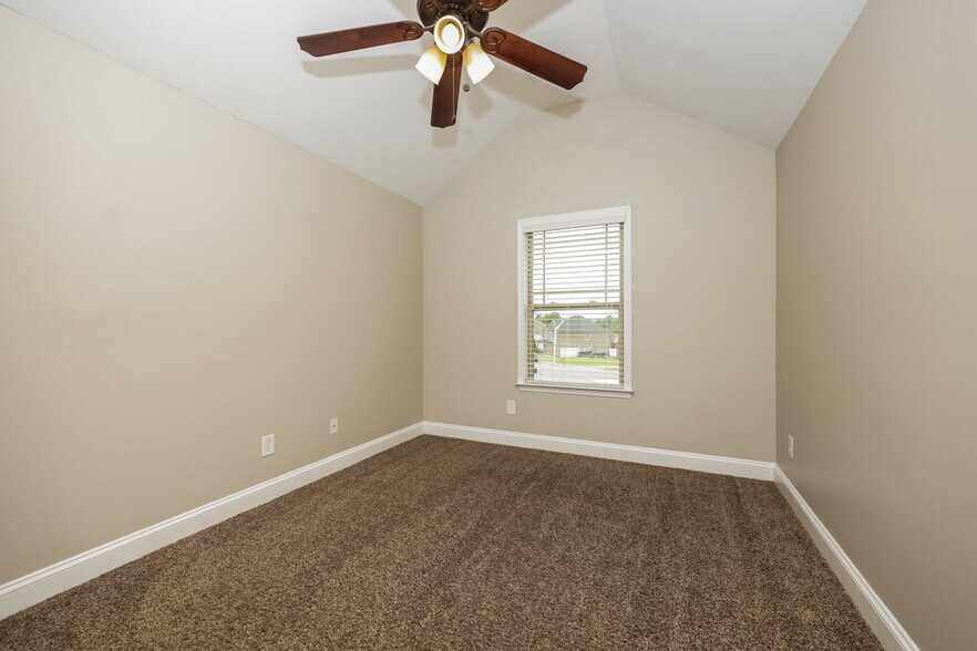 Building Photo - 2338 Tortuga Ct