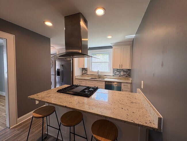 Building Photo - Charming 2/2 With Fenced In Backyard Move In Ready Now!