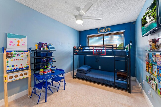 Building Photo - 2852 NW 80th Ave