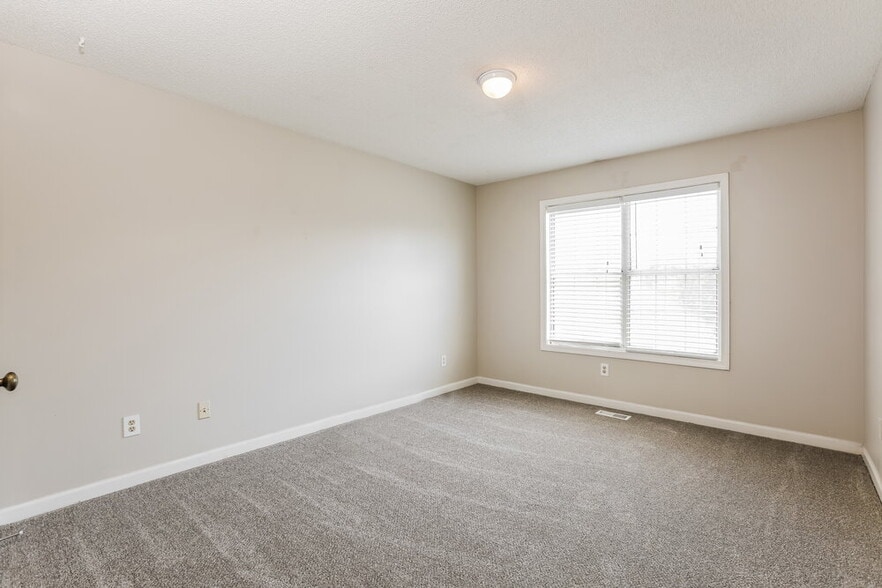 Building Photo - 6763 Creek Valley Way