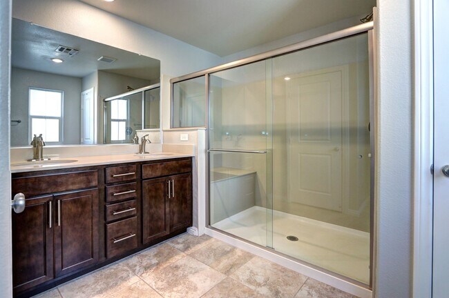 Building Photo - 2865 Tanager Hill St