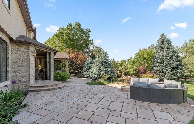 Building Photo - 4443L W Cottonwood Pl