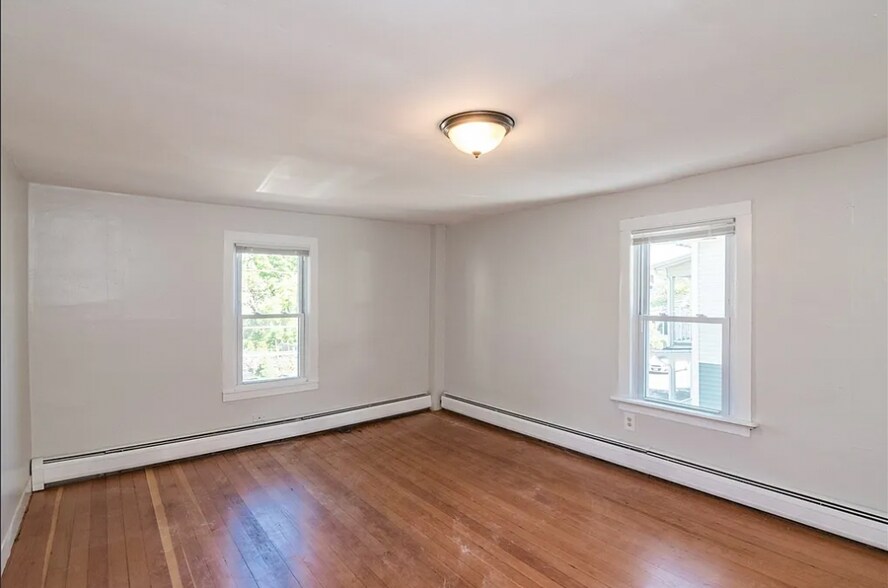 2nd floor bedroom or living room - 13 Cherry St