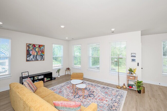 Building Photo - Stylish 3BR/2.5BA Craftsman Home with Loft...