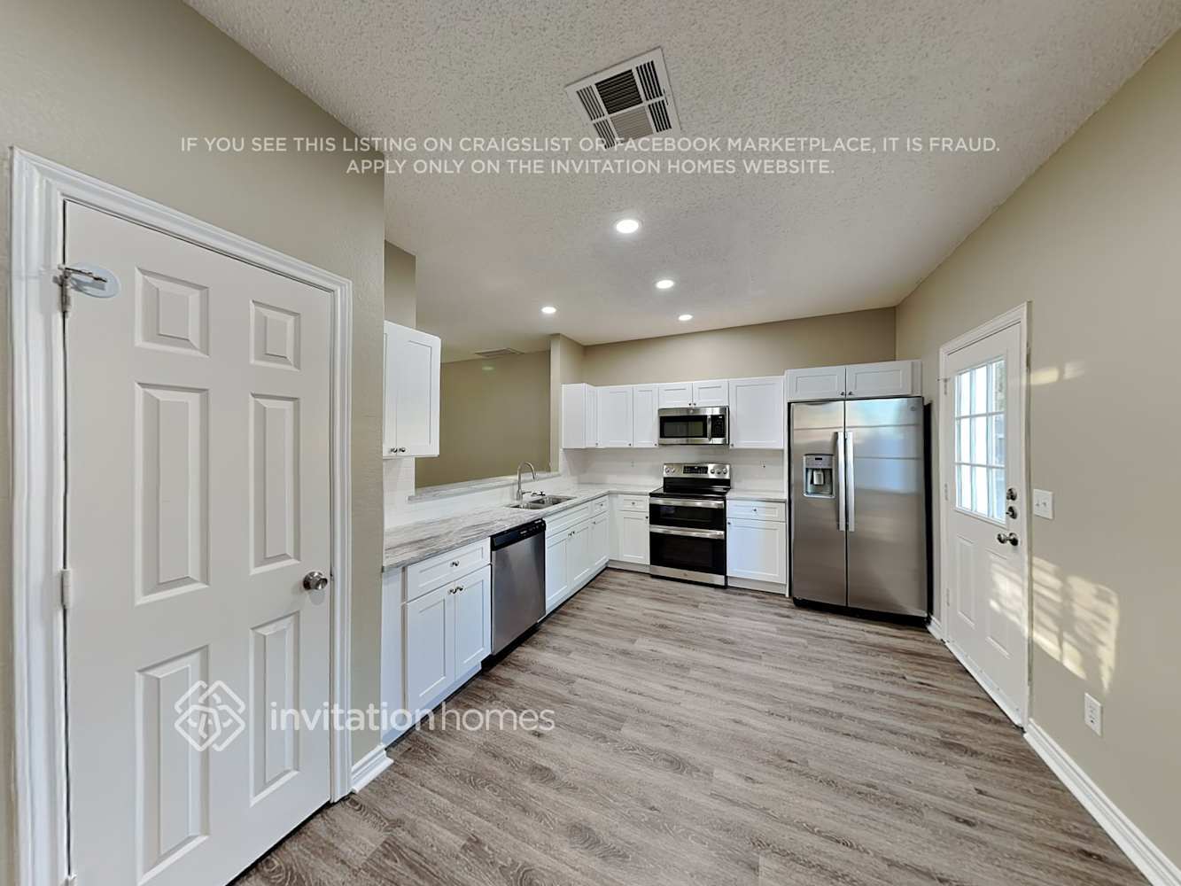 Building Photo - 8200 Bay St