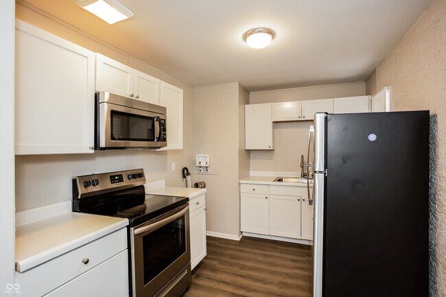 Building Photo - 5101 Patricia St