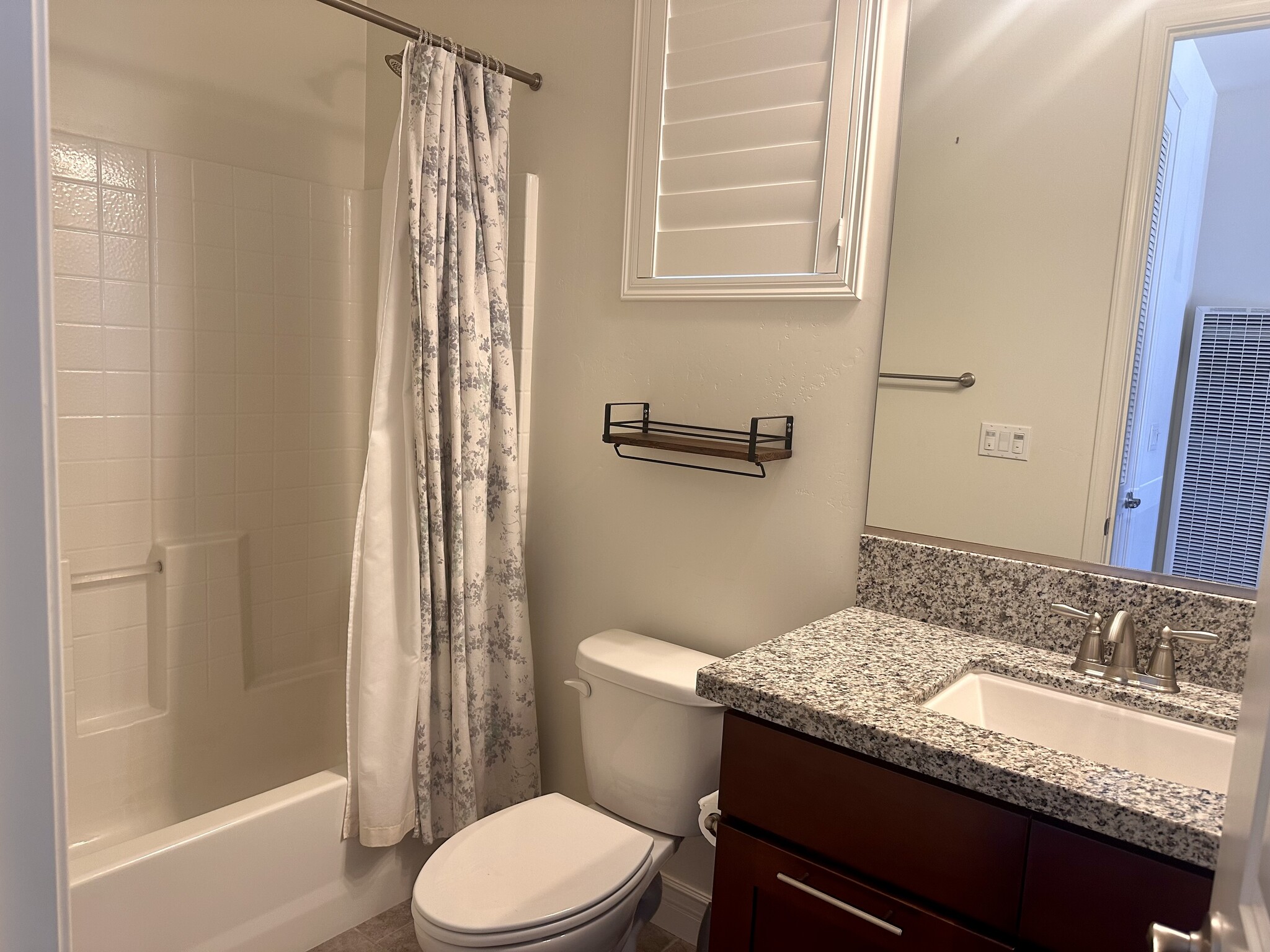 Bathroom - 1866 Vista del Sol