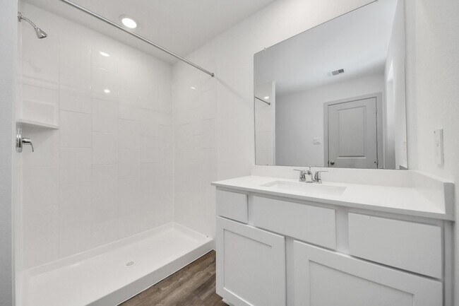 Building Photo - 1027 Bluegill Ln