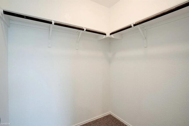Building Photo - 209 Majestic Cedar Dr