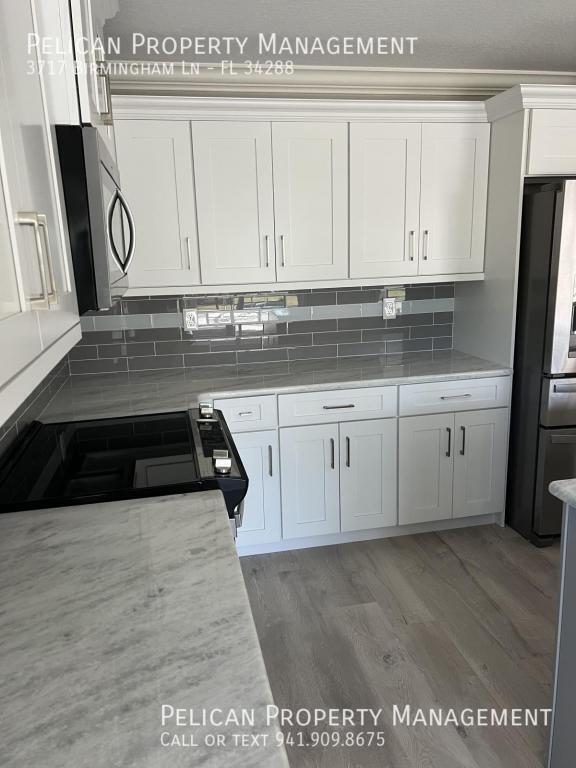 Building Photo - 3717 Birmingham Ln