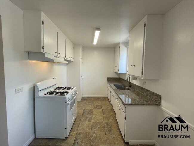 Building Photo - 19405 Haynes St