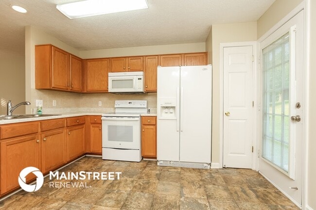 Building Photo - 2544 Old Matthews Rd