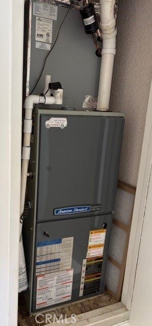 Building Photo - 5749 E Creekside Ave