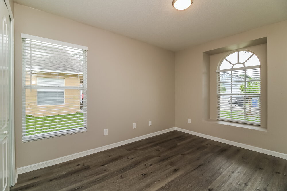 Building Photo - 1465 Lake Shore Ranch Dr