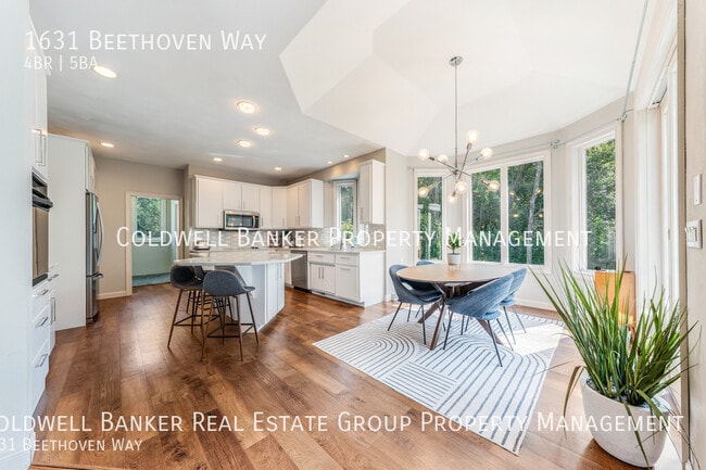 Building Photo - 1631 Beethoven Way