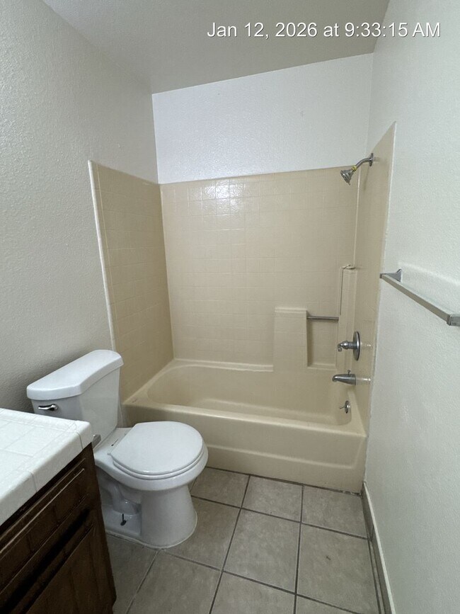 Building Photo - 2954