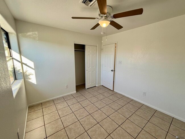 Building Photo - 2776 S Ave 2 1/2 E