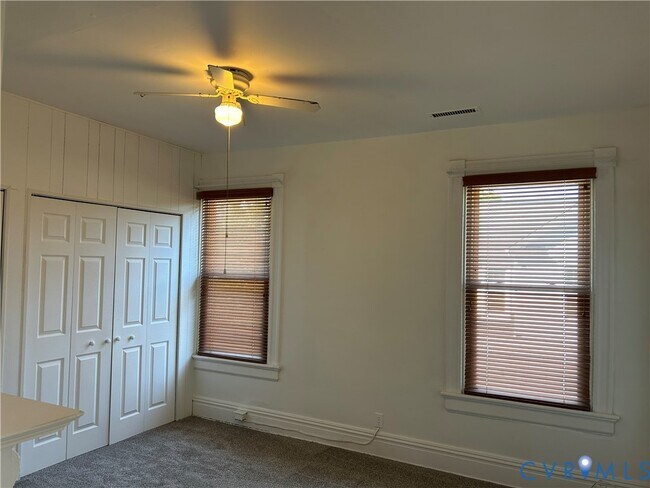 Building Photo - 3123 Carolina Ave