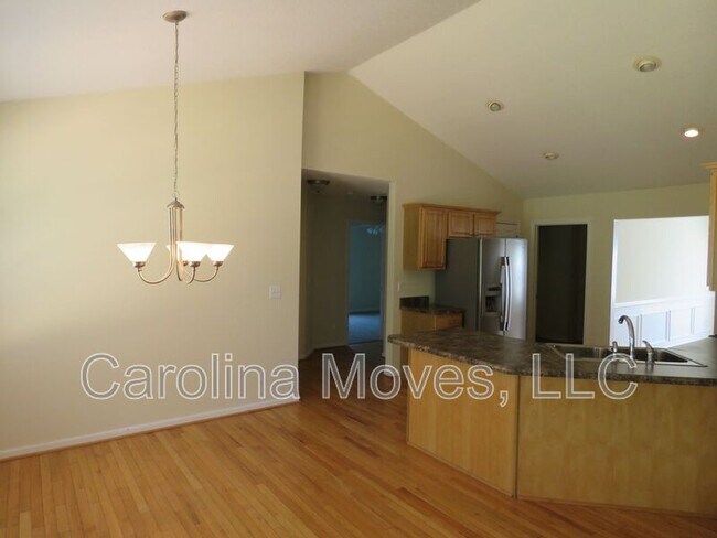 Building Photo - 22 Cunningham Cir