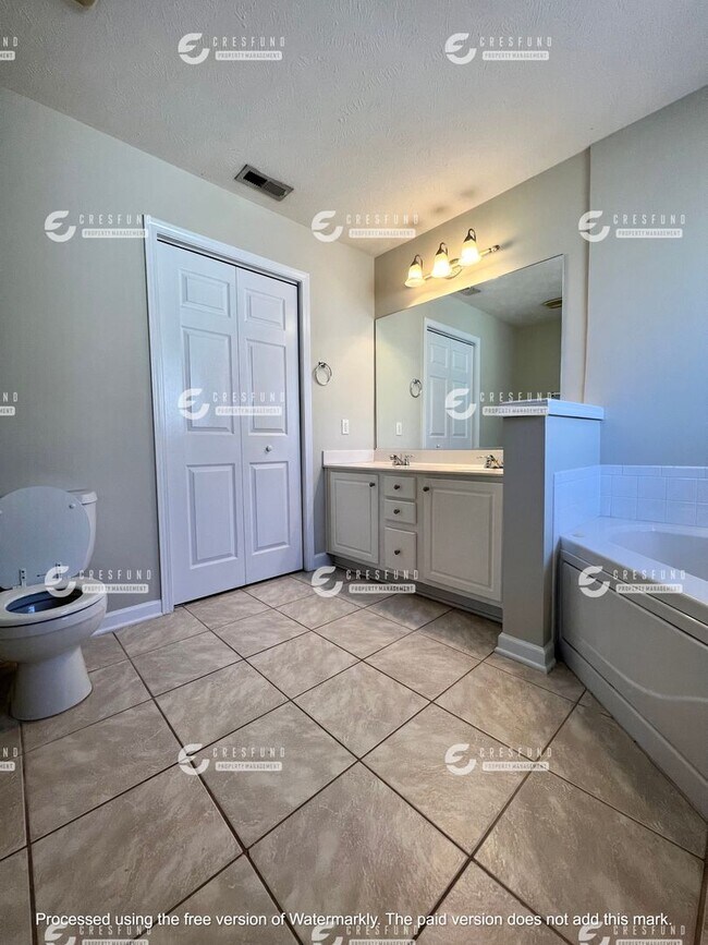 Building Photo - 1751 Renwick Dr