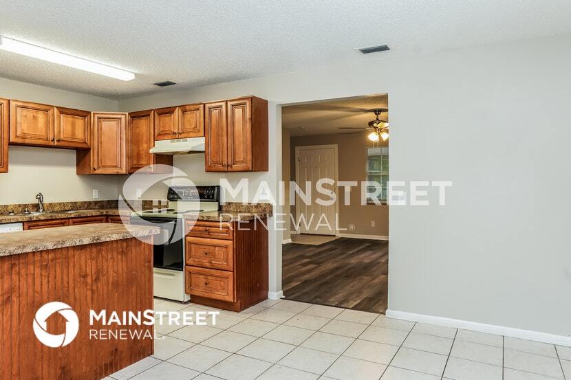 Building Photo - 6576 4th Ln