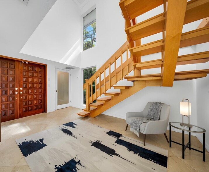 Building Photo - 4000 Alhambra Cir