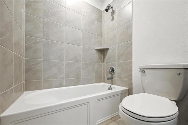 Building Photo - 208 Rubylace Dr